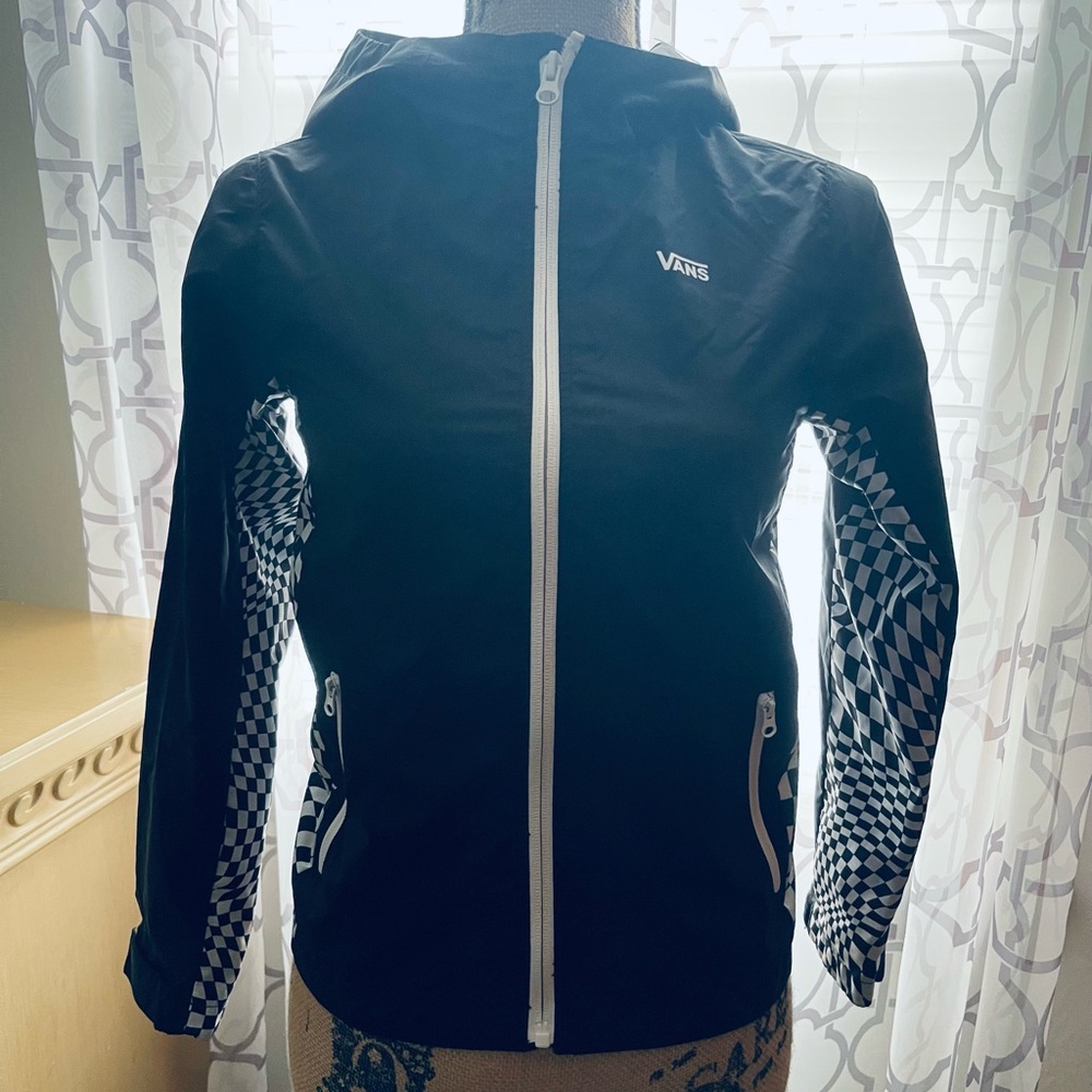 Boys Vans Black Raincoat-Checkered Sleeves,Mesh Lining, Standing Collar & hood